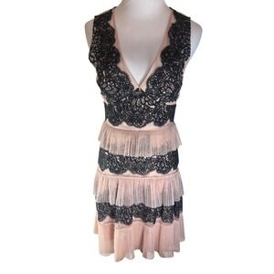 BCBGMAXAZRIA Pink Black Lace Tulle Tiered V Neck Sleeveless Mini Dress Size 02